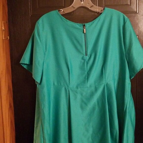 Apt 9 teal green tunic style top - Picture 4 of 4